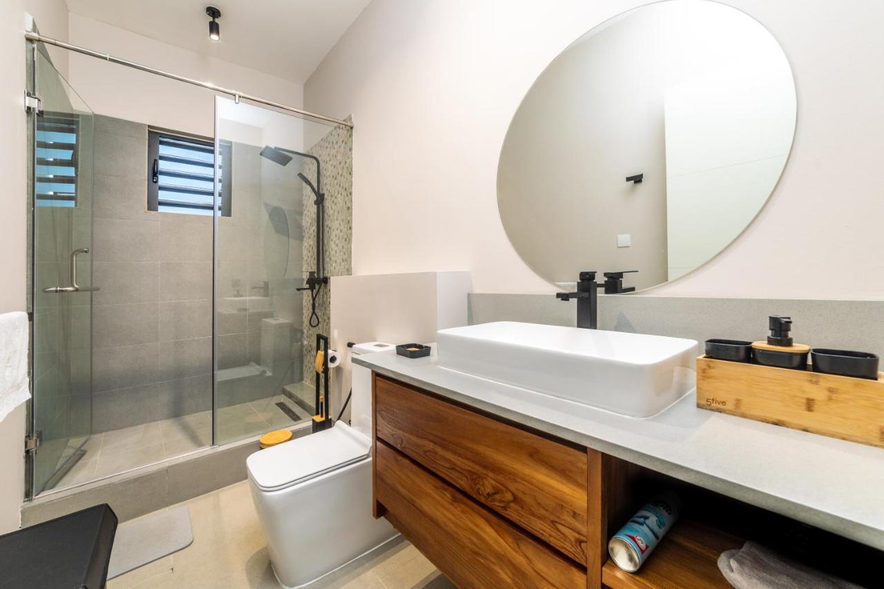 One Bay Residence - Apartment 12 - Apartment In Pereybere Pereybere Beach Bagian luar foto